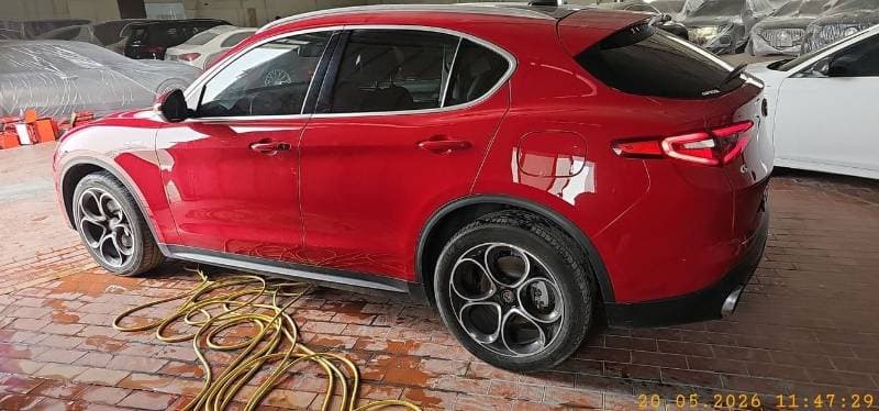 2020 Alfa Romeo Stelvio SUPER thumbnail 7