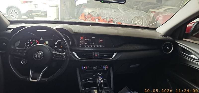 2020 Alfa Romeo Stelvio SUPER thumbnail 6