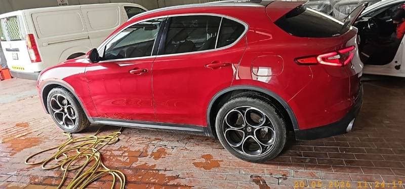 2020 Alfa Romeo Stelvio SUPER thumbnail 7