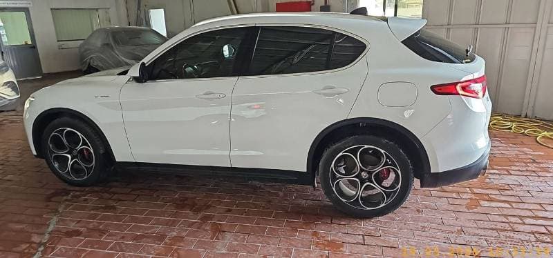 2020 Alfa Romeo Stelvio SUPER thumbnail 7