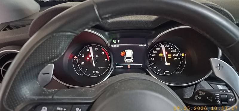 2020 Alfa Romeo Stelvio SUPER thumbnail 4