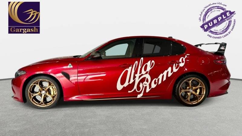 2025 Alfa Romeo Giulia QUADRIFOGLIO thumbnail 4