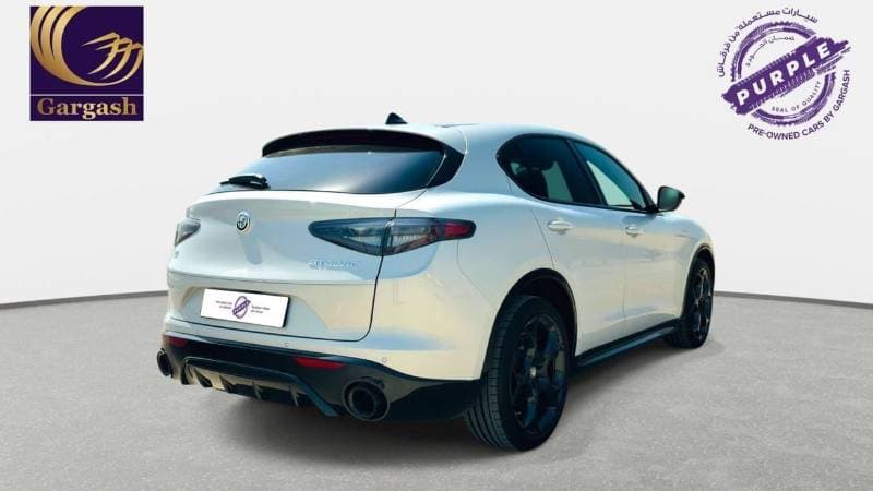 2025 Alfa Romeo Stelvio VELOCE thumbnail 8