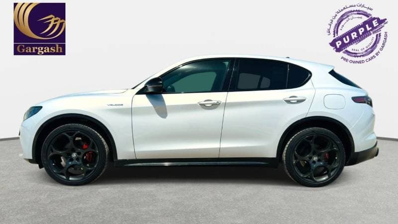 2025 Alfa Romeo Stelvio VELOCE thumbnail 4
