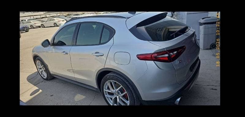 2020 Alfa Romeo Stelvio SUPER thumbnail 7