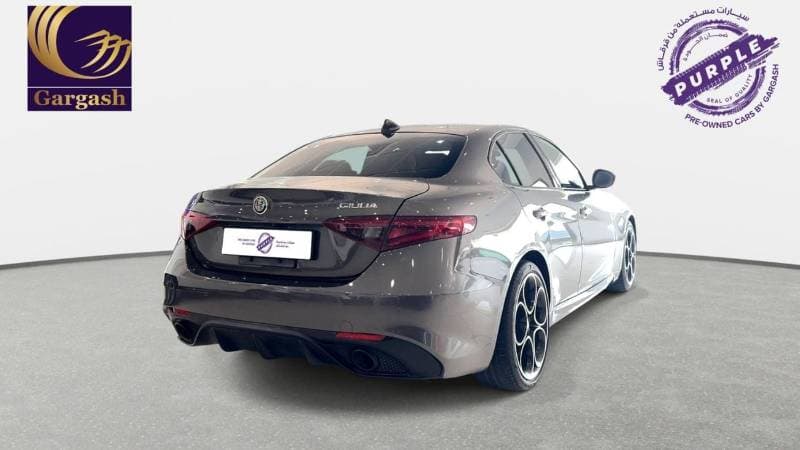 2022 Alfa Romeo Giulia VELOCE thumbnail 8