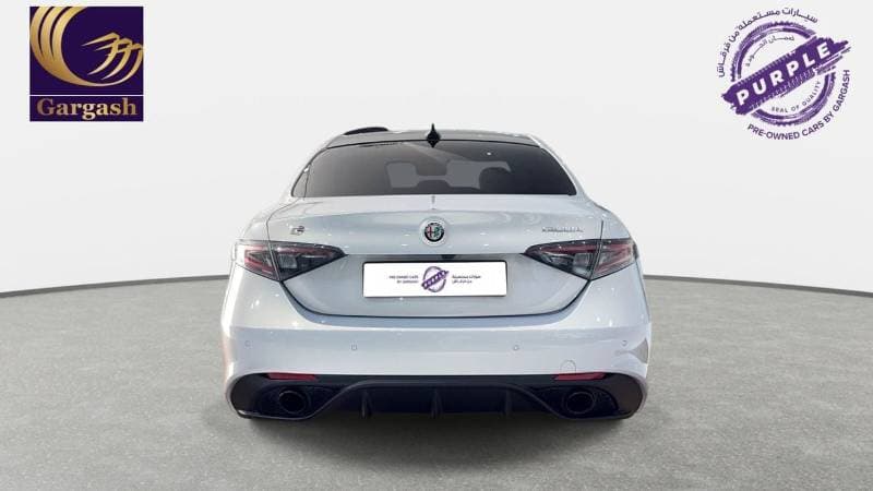 2025 Alfa Romeo Giulia VELOCE thumbnail 7