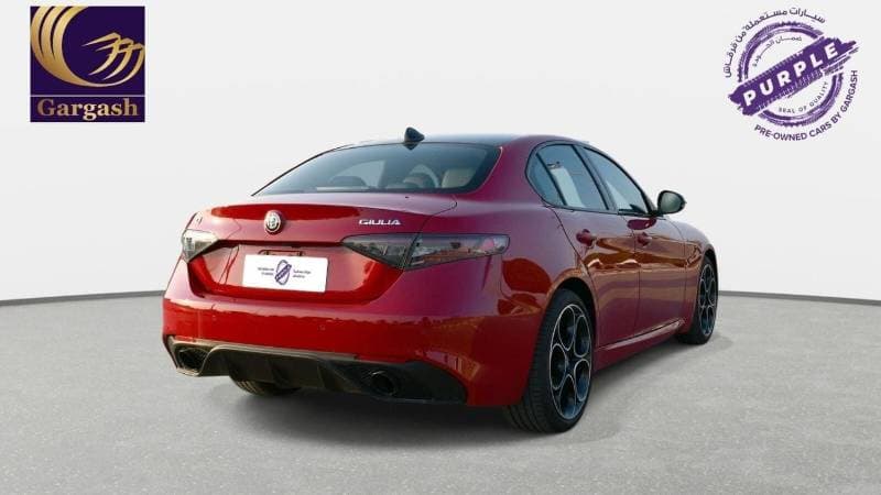 2024 Alfa Romeo Giulia VELOCE thumbnail 7
