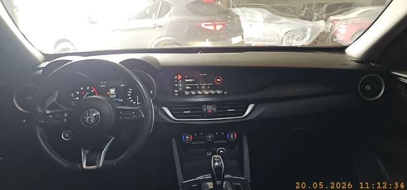2020 Alfa Romeo Stelvio SUPER thumbnail 6