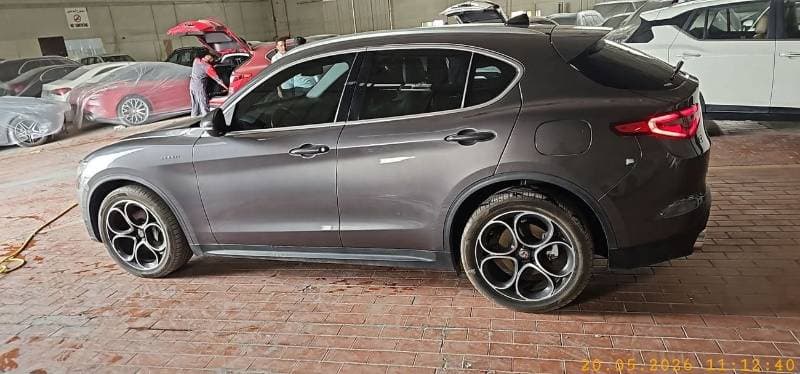 2020 Alfa Romeo Stelvio SUPER thumbnail 7