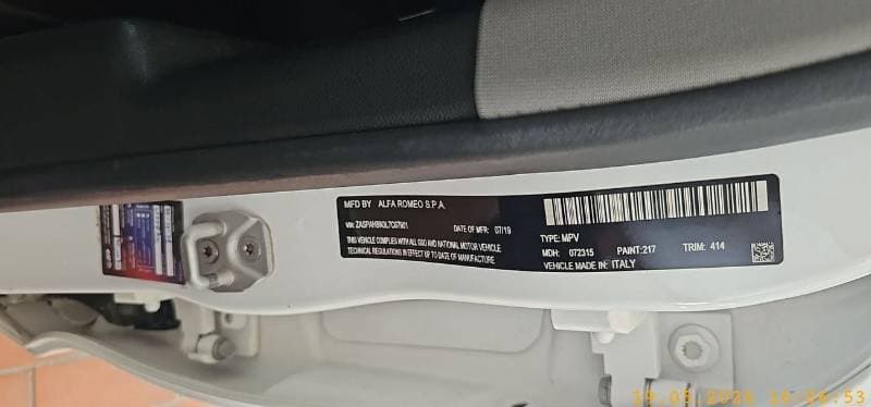 2020 Alfa Romeo Stelvio S thumbnail 3