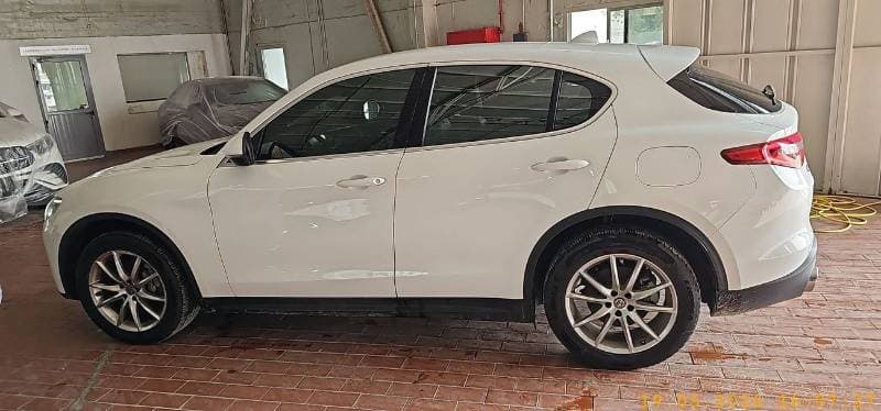 2020 Alfa Romeo Stelvio S thumbnail 7