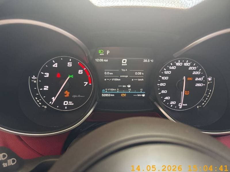 2020 Alfa Romeo Stelvio SUPER thumbnail 4