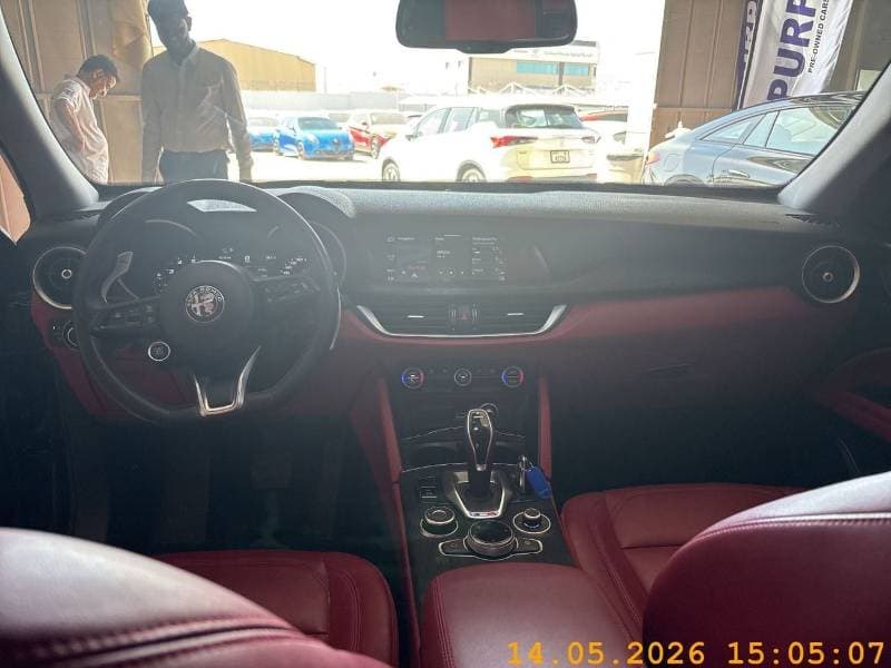 2020 Alfa Romeo Stelvio SUPER thumbnail 6