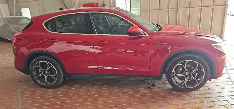 2020 Alfa Romeo Stelvio SUPER thumbnail 8