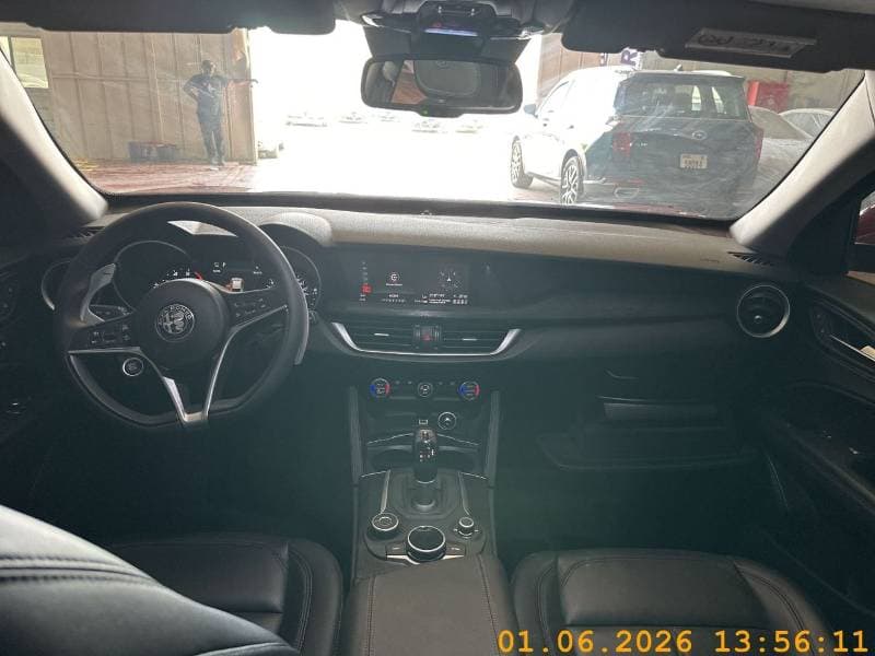 2020 Alfa Romeo Stelvio SUPER thumbnail 6