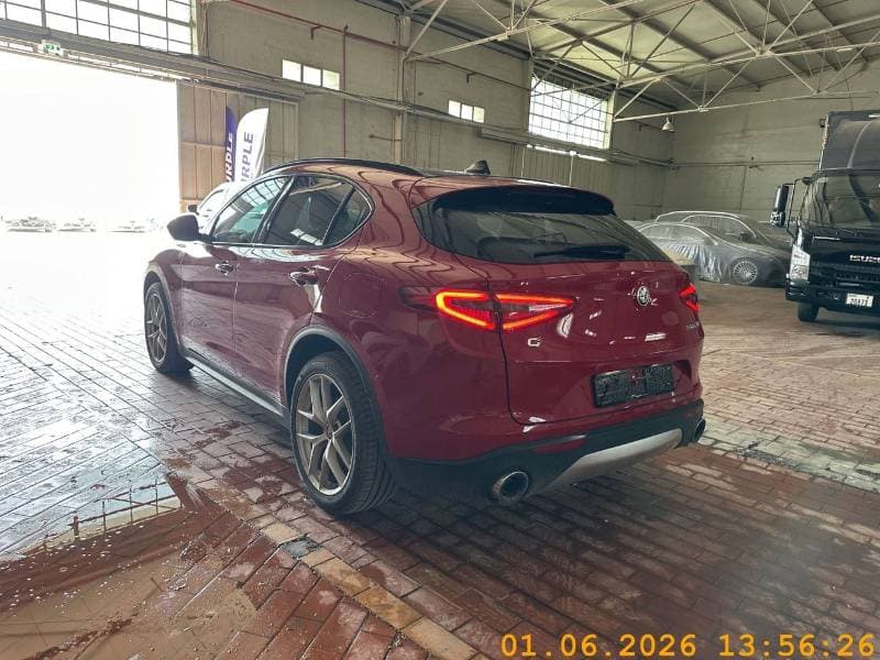2020 Alfa Romeo Stelvio SUPER thumbnail 7
