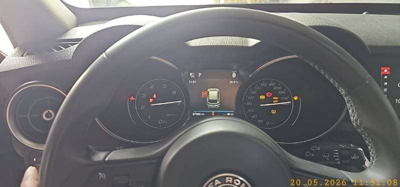 2019 Alfa Romeo Stelvio S thumbnail 4