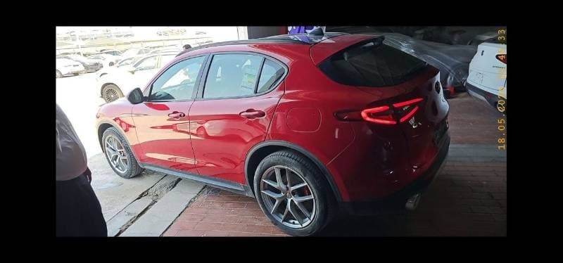 2020 Alfa Romeo Stelvio SUPER thumbnail 7