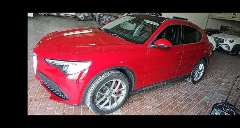 2020 Alfa Romeo Stelvio SUPER