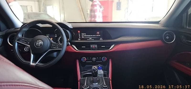 2019 Alfa Romeo Stelvio S thumbnail 6