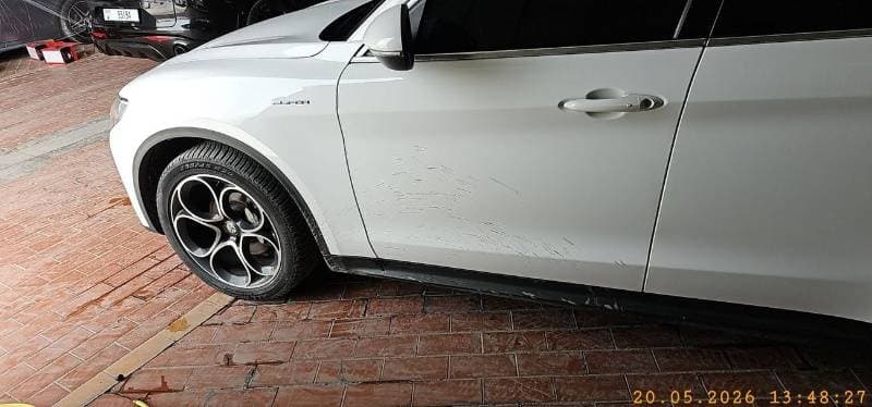 2020 Alfa Romeo Stelvio SUPER thumbnail 2