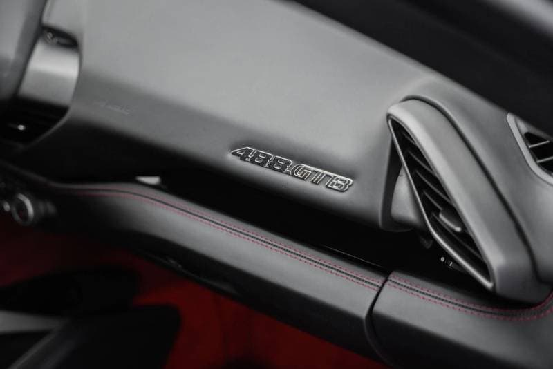 2019 Ferrari 488 GTB STANDARD thumbnail 8