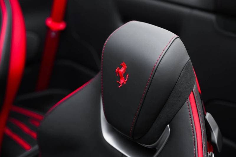 2026 Ferrari Roma SPIDER thumbnail 8
