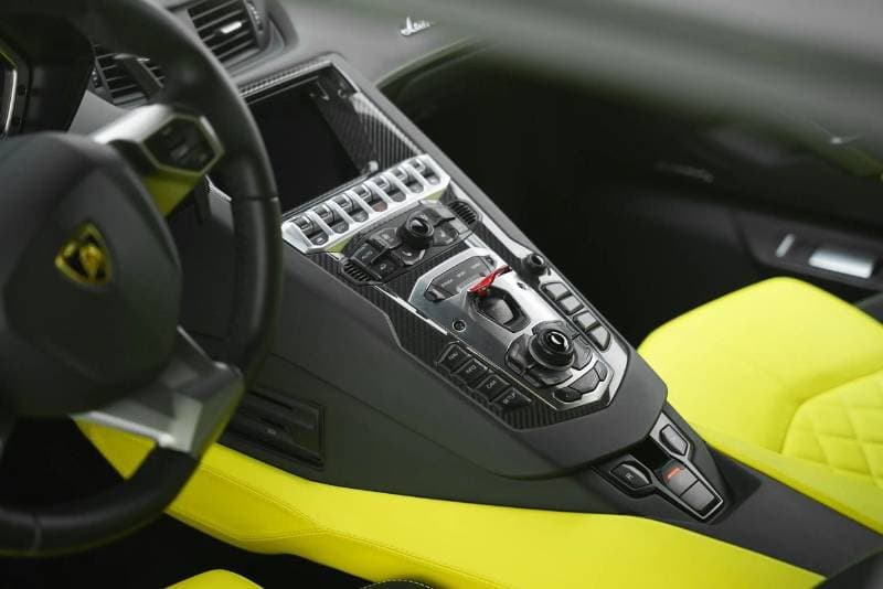 2014 Lamborghini Aventador thumbnail 7
