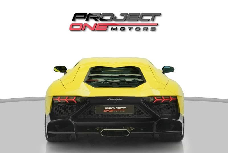 2014 Lamborghini Aventador thumbnail 5