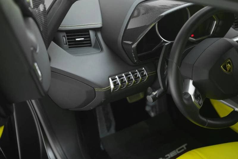 2014 Lamborghini Aventador thumbnail 8