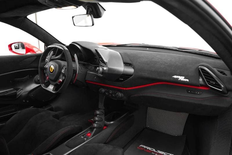 2019 Ferrari 488 Pista thumbnail 6