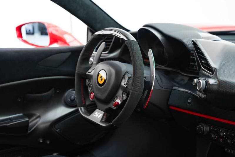 2019 Ferrari 488 Pista thumbnail 7