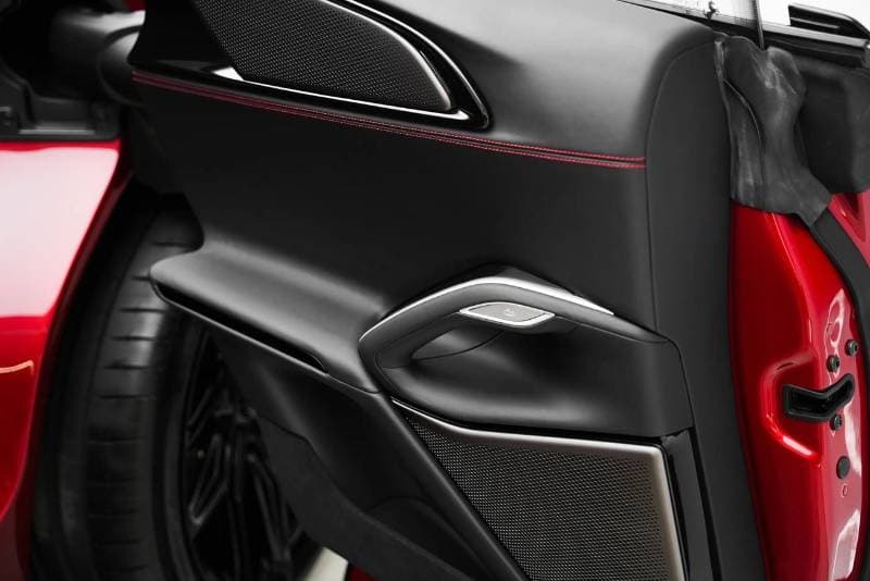 2025 Ferrari Purosangue NOVITEC thumbnail 8