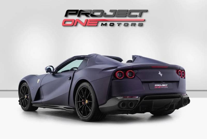 2023 Ferrari 812 GTS thumbnail 4