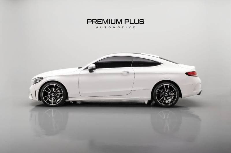 2022 Mercedes Benz C200 AMG thumbnail 5