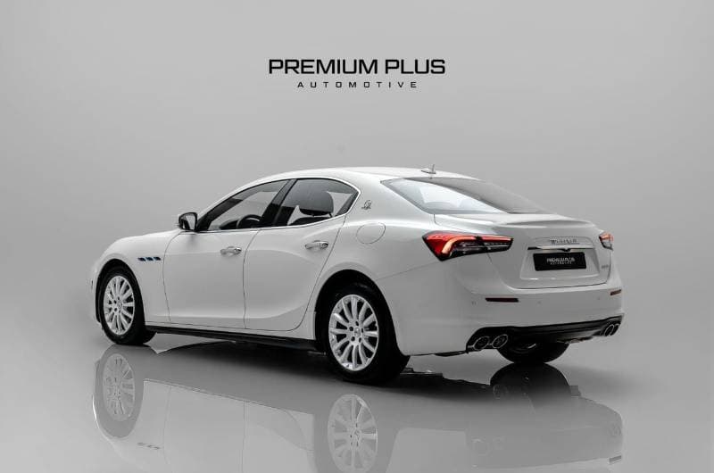 2021 Maserati Ghibli STANDARD thumbnail 8