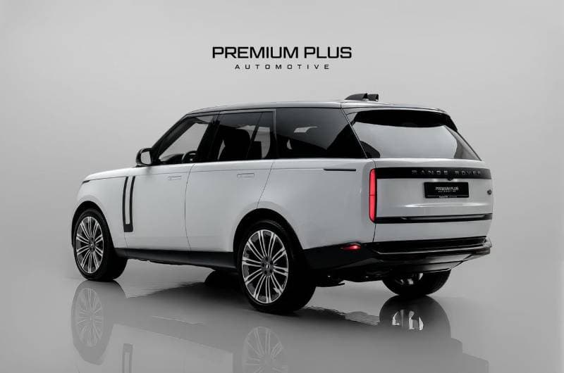 2023 Land Rover Range Rover SE thumbnail 8