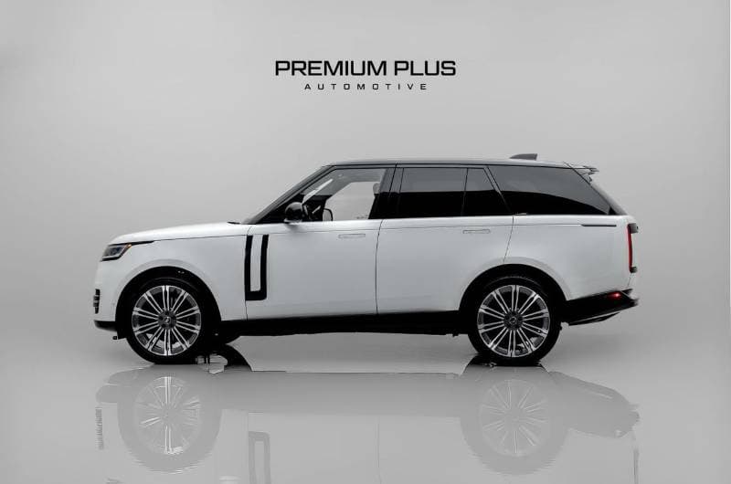 2023 Land Rover Range Rover SE thumbnail 5