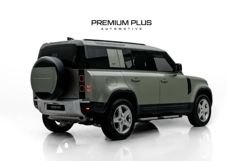 2021 Land Rover Defender 110 SE P300 thumbnail 6