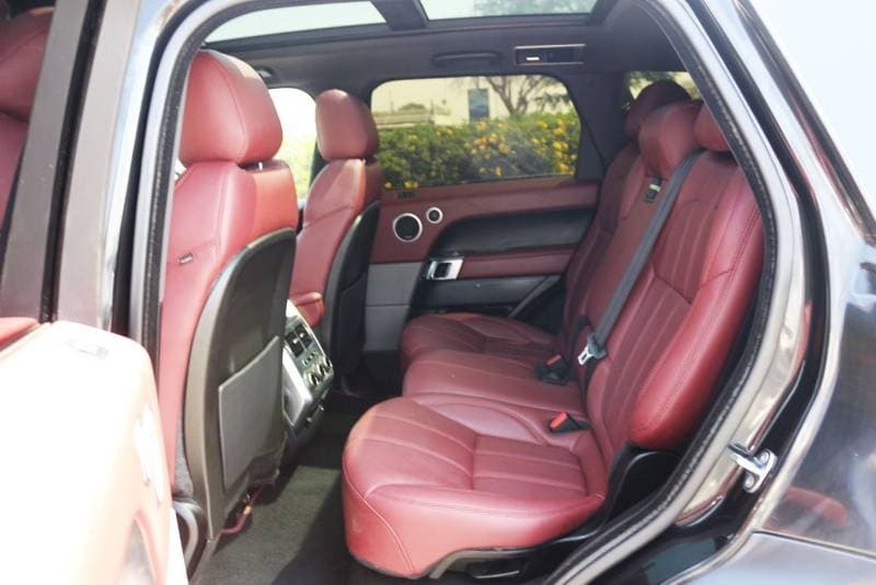 2015 Land Rover Range Rover Sport HSE thumbnail 8