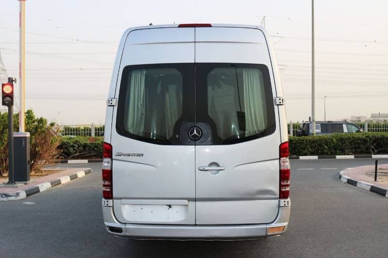 2009 Mercedes Benz Sprinter thumbnail 6