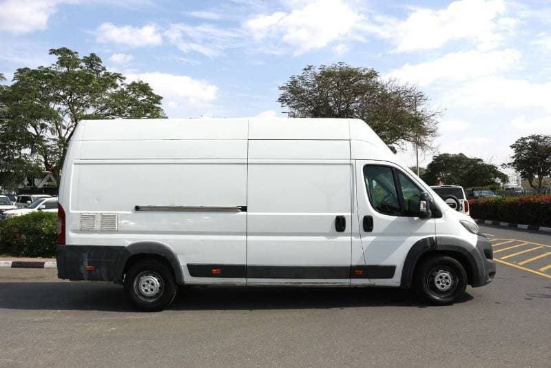 2018 Peugeot Boxer L4H3 thumbnail 4