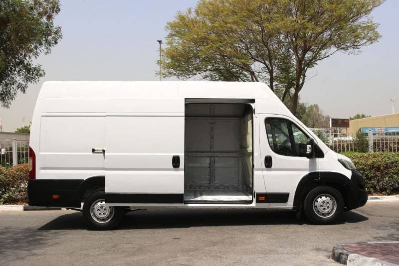 2023 Peugeot Boxer L4H3 thumbnail 5