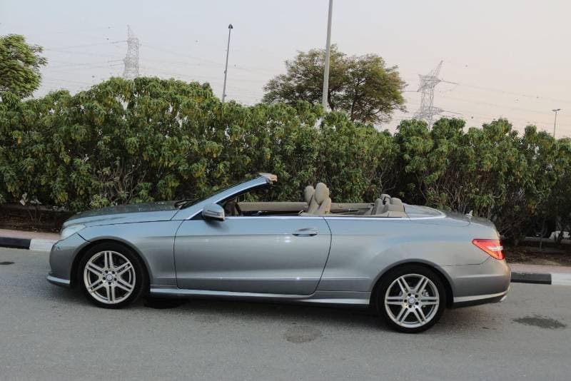 2010 Mercedes Benz E500 thumbnail 7