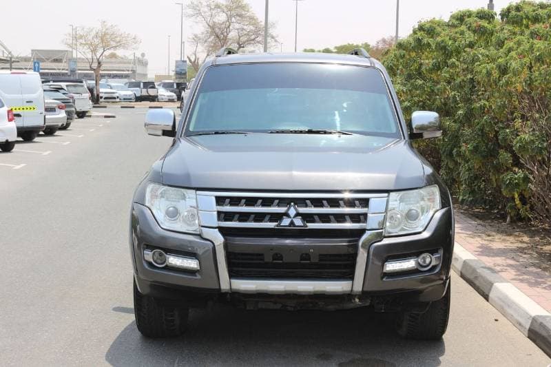 2018 Mitsubishi Pajero GLS HIGHLINE TOP thumbnail 2