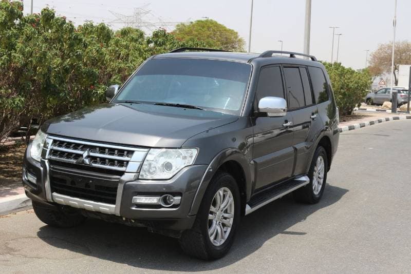 2018 Mitsubishi Pajero GLS HIGHLINE TOP thumbnail 3