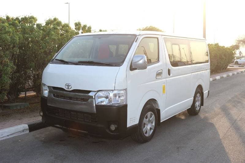 2014 Toyota Hiace GL thumbnail 3