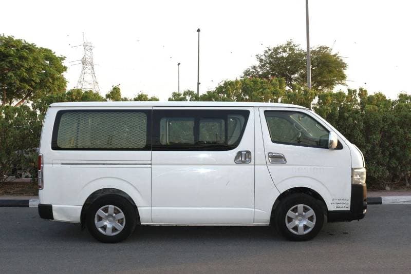 2014 Toyota Hiace GL thumbnail 7