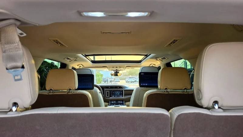 2022 GMC Yukon DENALI thumbnail 7